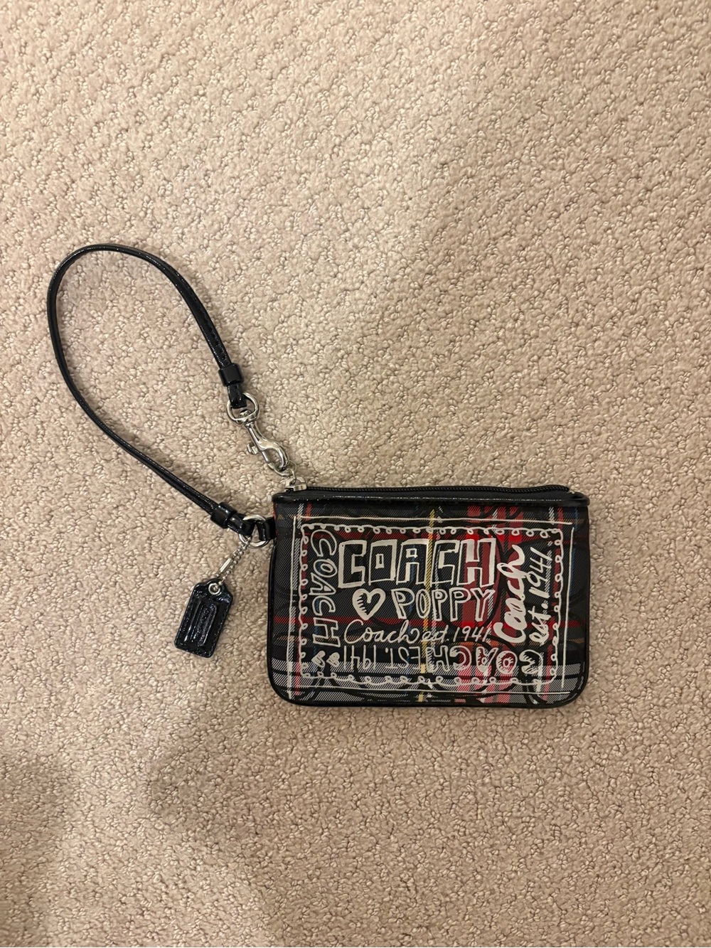 Vintage Coach Poppy Tartan Plaid Wristlet Black Red Logo Zip Pouch